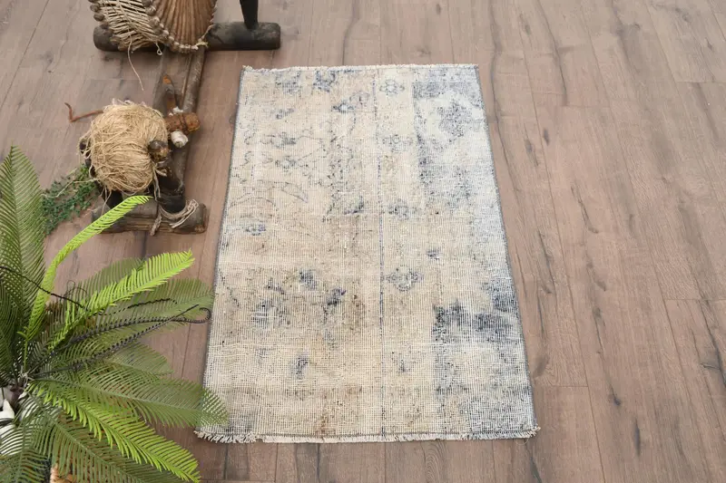 Türk Vintage Halı, 2x3.2 ft Küçük Halı, Mavi Beyaz Masif Yün Halı - 1