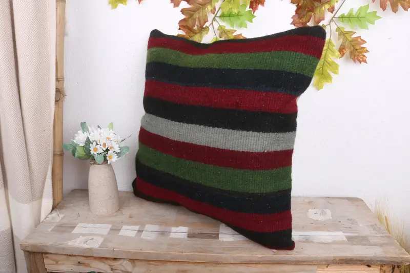 Ethnical Kilim Rug Pillow, 18x18 Red Pillow Sham, Crochet Pattern Pillow, Gift Pillow, Pillow Cover, Interior Designer Pillow - 4