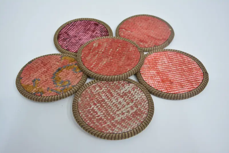 Posavasos redondo bohemio, posavasos rojo y rosa con base antideslizante