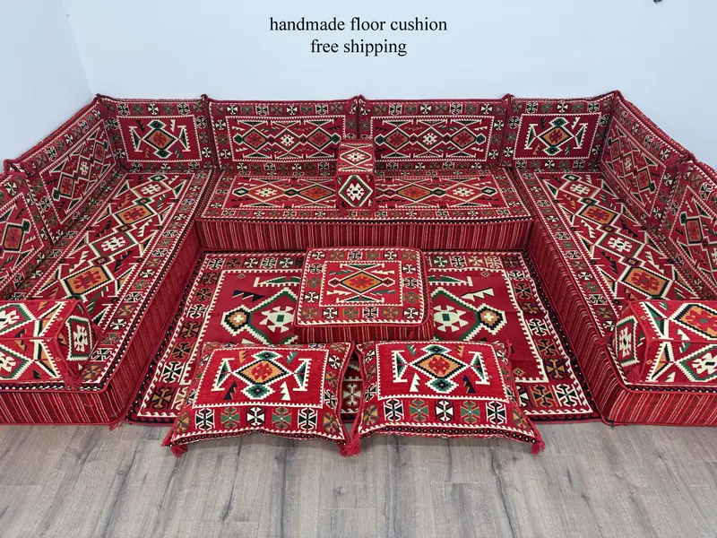 ビクトリア朝のレッド & ベージュ オットマン、モジュール式キリム風の座席オットマン