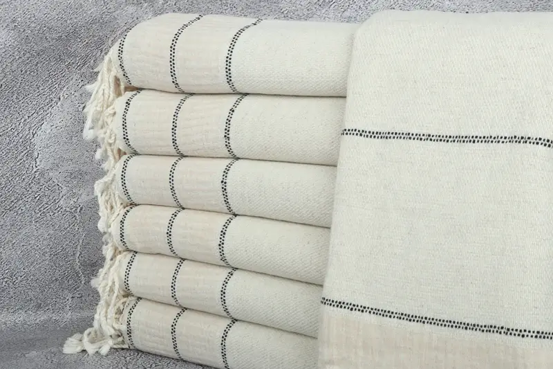 Personalized Beach Towel, 70x40 Linen Striped Towel, Absorbent towel, Custom Wedding Gift, Gift For Bride, Beach Bachelorette Party Decorations - 1