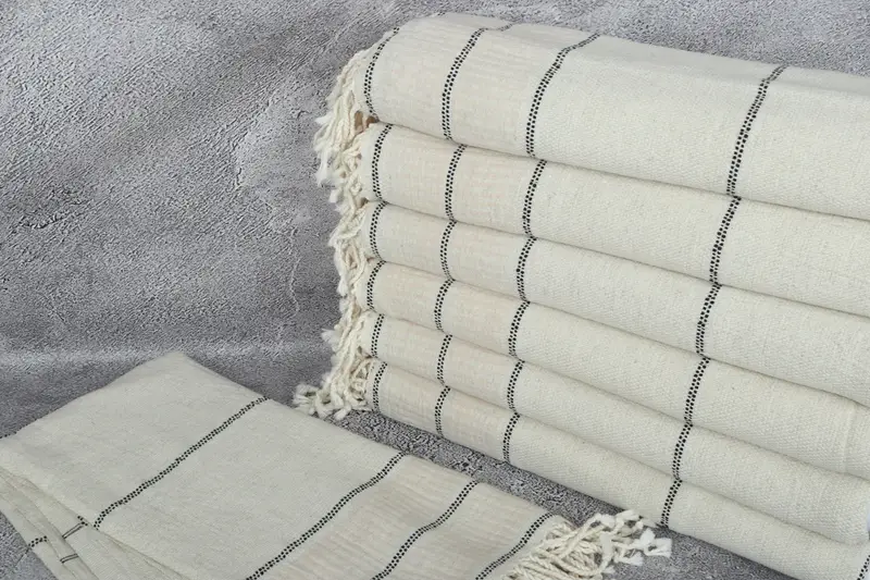 Personalized Beach Towel, 70x40 Linen Striped Towel, Absorbent towel, Custom Wedding Gift, Gift For Bride, Beach Bachelorette Party Decorations - 2