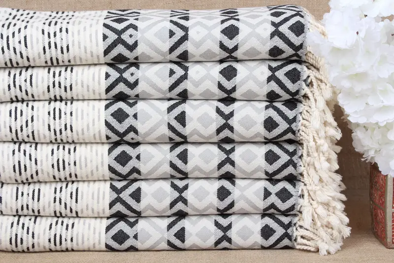 パーソナライズされたトルコタオル ビーチ ブラックライトグレー ダイヤモンド 40x71 インチ