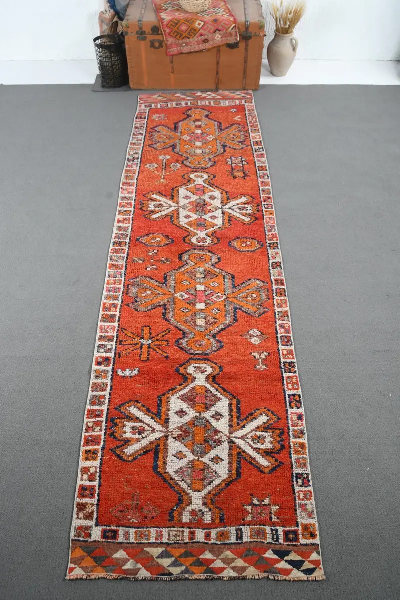 2.9x10.8 ft Halı, Vintage Türk Halısı, Kırmızı Fas Yün Halısı - 1