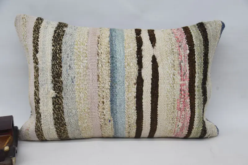 Beige & rosa gestreiftes Kissen, handgefertigtes besticktes Wurfkissen