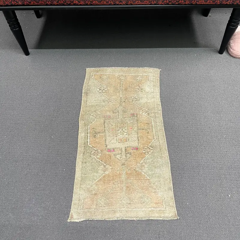 Turkish Vintage Rug, 1.3x2.6 ft Small Rug, Brown Pink Solid Wool Rug - 1