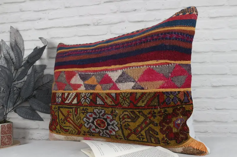 Natural Pillow, Handmade Kilim Cushion, 20x28 Green Pillow Cover, Pillow Sham, Neutral Cushion Case, Pillow for Couch, Gift Pillow - 4