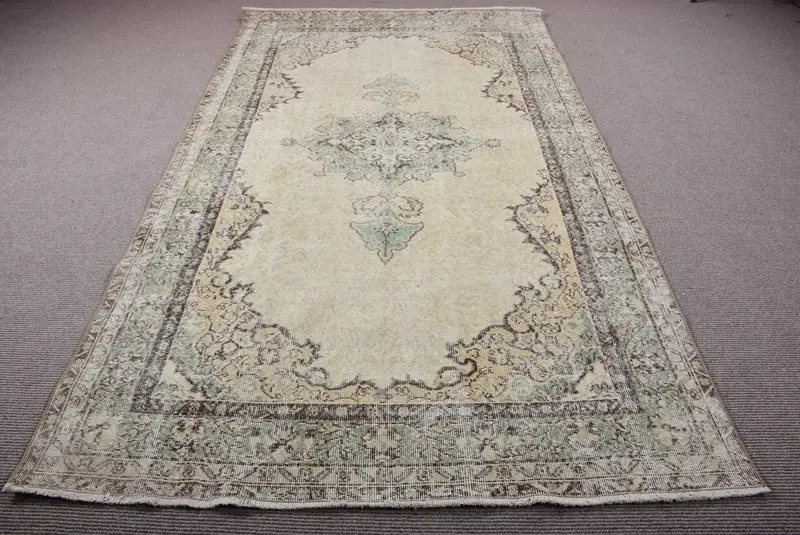 Vintage Halı, 5.5x9.4 ft Büyük Türk Halısı, Oushak Yeşil Kahverengi İkat Halı - 1
