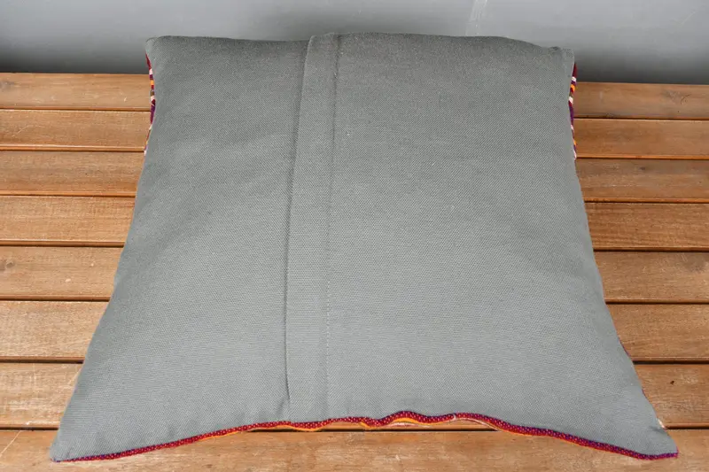 18x18 Red Pillow, Kilim Cushion Sham, Gift Pillow, Cushion Case, Vintage Pillow, Accent Throw Pillow, Yoga Cushion Case, Pet Pillow Sham - 4