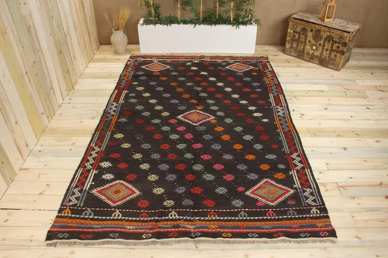 Handmade 5,2x9,5 ft Rug, Black Rainbow Floral & Paisley