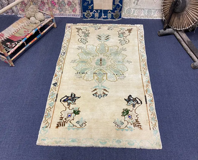 ベージュ & グリーン ラグ、3.3x5.5 フィート 花柄 & 幾何学模様