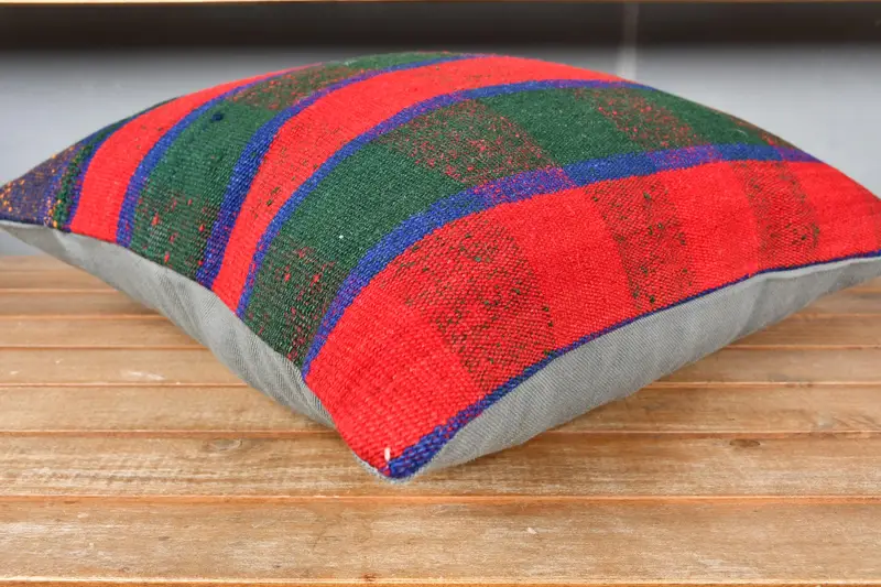 Turkish Kilim Pillow, 18x18 Red Cushion, Ethnic Throw Pillow Sham, Pillow, Pillow for Sofa, Crochet Pattern Pillow, Home Decor Pillow - 4