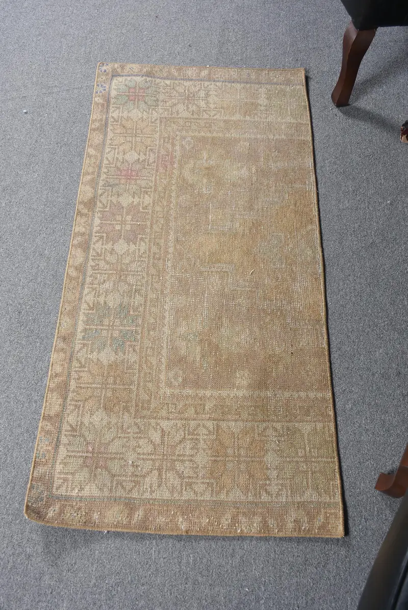 Brauner, beigefarbener Patchwork-Teppich, 2,1 x 4,5 Fuß, schickes Dekor