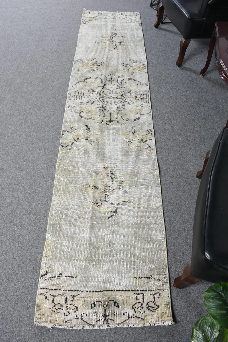 Yeşil Çiçekli Halı, 2x9,7 ft Zarif Yeşil ve Kahverengi Tasarım