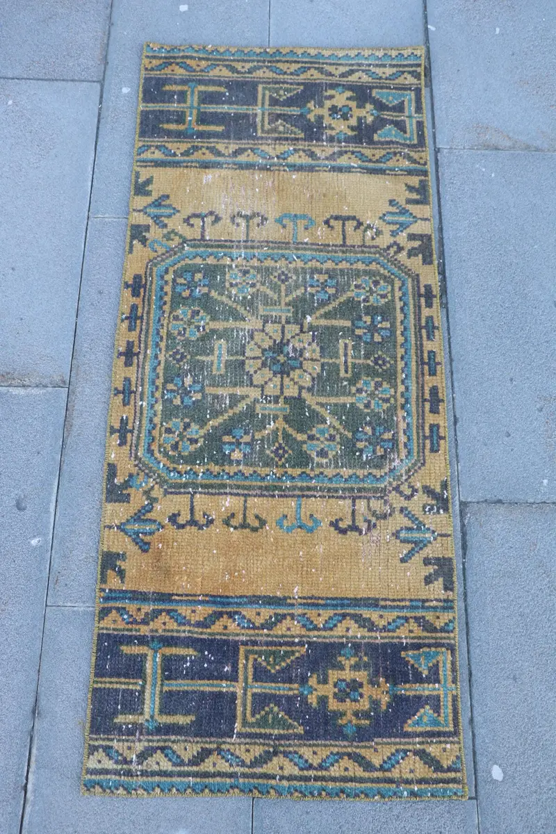 Gelber und blauer Perserteppich, 1,7 x 4,2 Fuß, elegantes Dekor