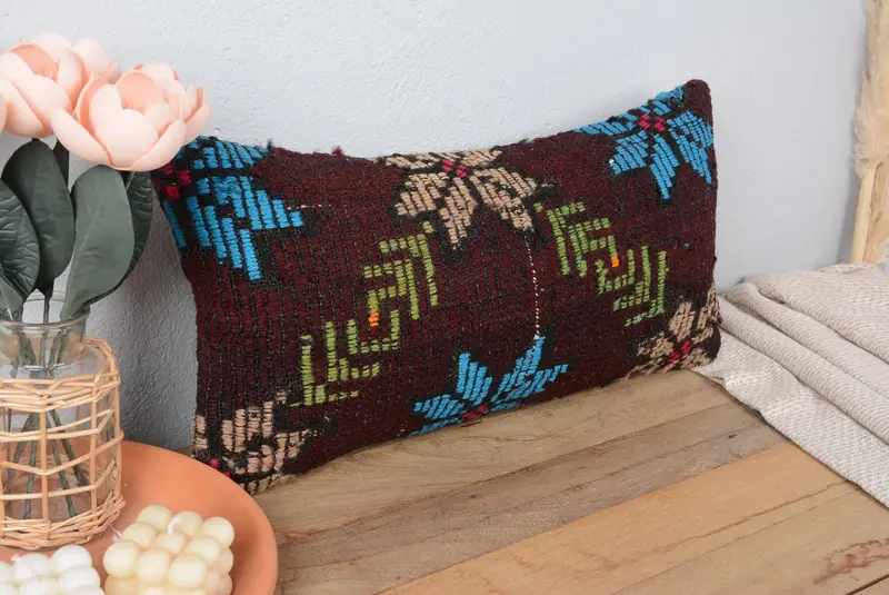 Blau & Grün Blumen besticktes Wurfkissen, handgemachtes Vintage Kissen