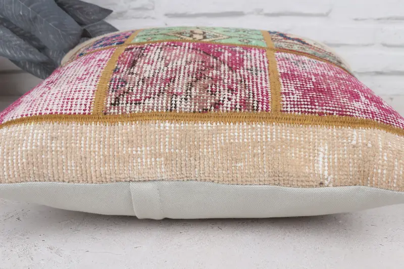 Sürdürülebilir Yastık Kılıfı, Etnik Kilim Halı Yastığı, Yastık Örtüsü, Kilim Yastığı Kapağı, Vintage Kilim Yastığı, 18x18 Pembe Yastık Kapağı - 5