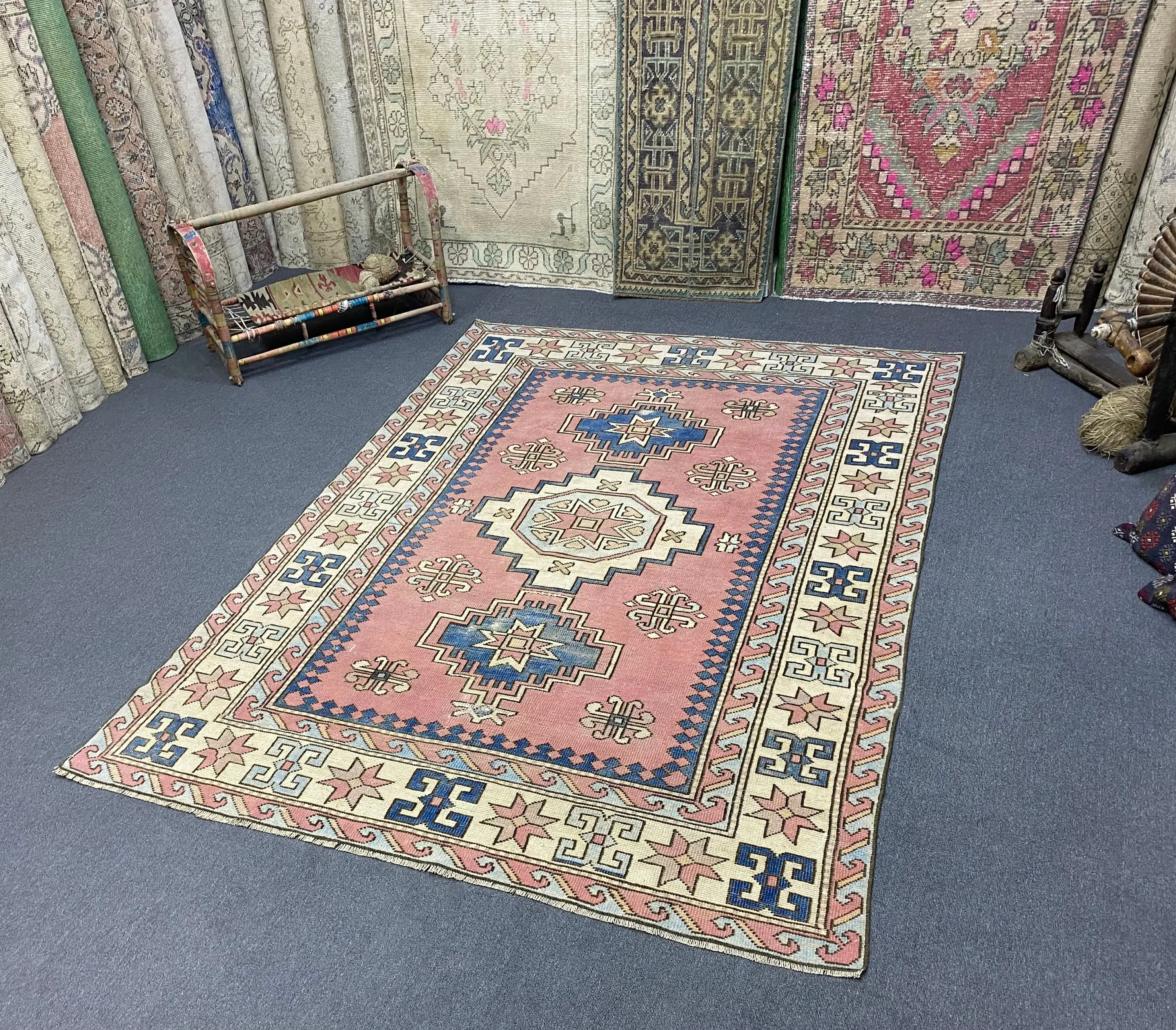 ヴィンテージ ラージ ラグ 165x237cm トルコレッド 花柄 ウール ラグ - 1