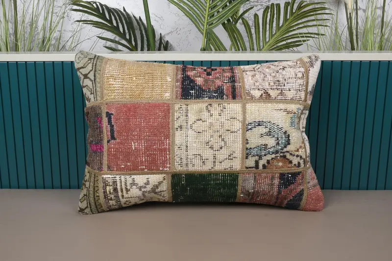 Beige & braunes Patchwork-Wurfkissen, handgefertigtes rechteckiges Kissen