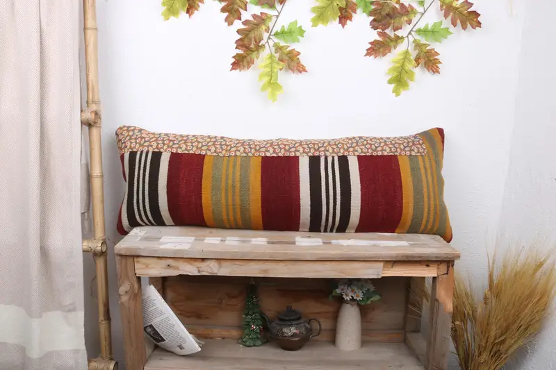 Rot-grünes Patchwork-Wurfkissen, handgefertigtes besticktes Kissen