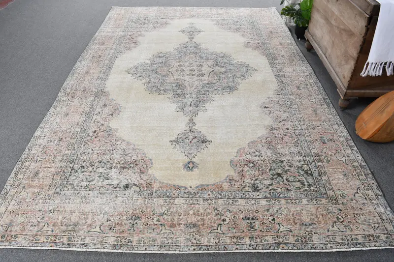 Handmade Beige Rug, 0.6x0.9 ft with Orange Floral Motifs