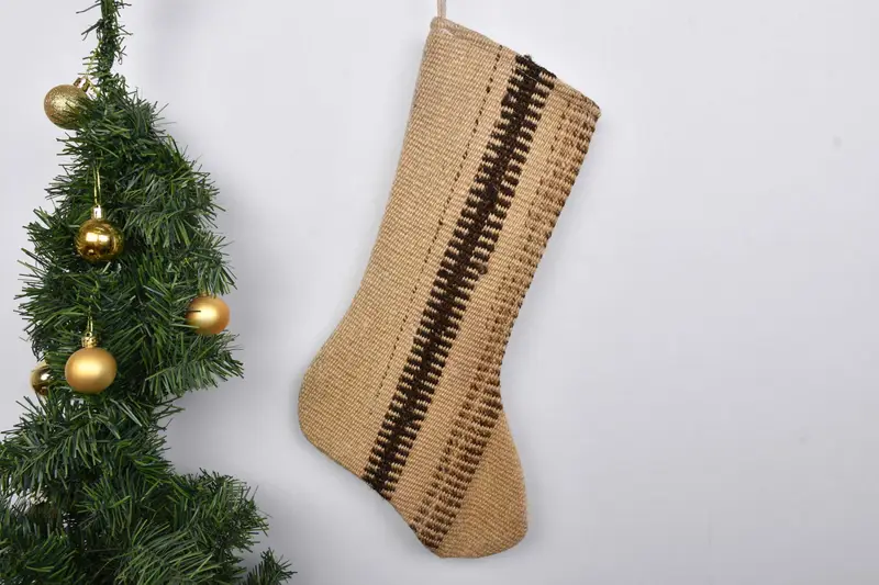 Patrón de adornos navideños festivos, calcetín navideño de 7 pulgadas de ancho