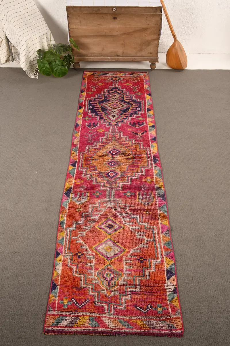 Turkish Vintage Herki Rug 2.6x9.7 ft, Pink Runner Moroccan Wool Rug - 1