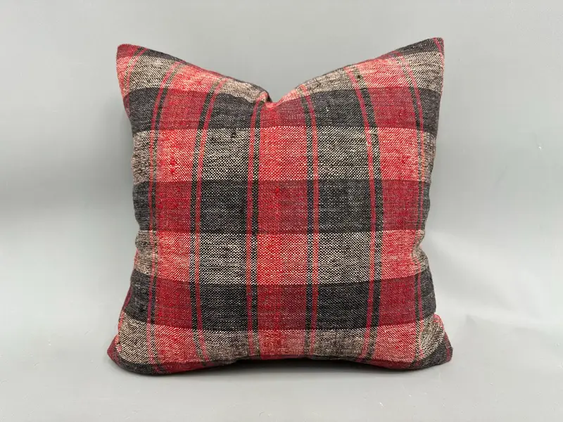 18x18 Red Cushion Cover, Throw Kilim Pillow, Retro Pillow Case, Cushion Case, Ethnical Kilim Rug Pillow, Boho Pillow Sham Cover, Accent Throw Pillow - 1