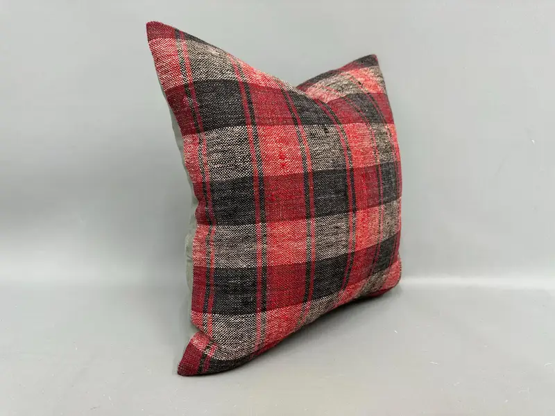 18x18 Red Cushion Cover, Throw Kilim Pillow, Retro Pillow Case, Cushion Case, Ethnical Kilim Rug Pillow, Boho Pillow Sham Cover, Accent Throw Pillow - 2