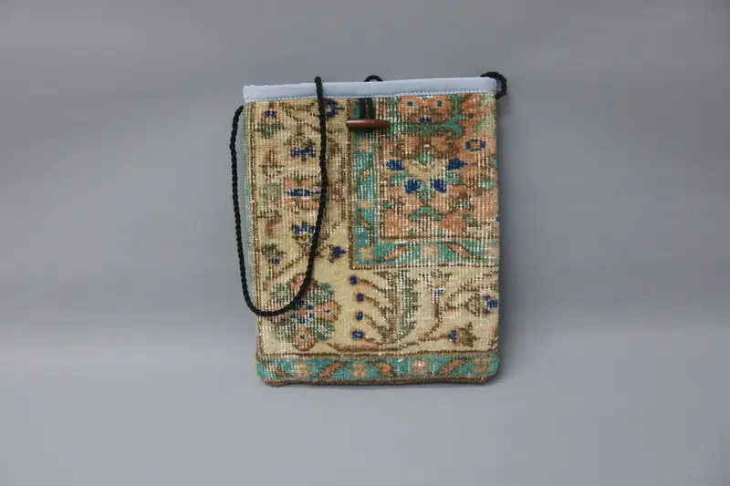 調節可能なストラップキリムバッグ、ヴィンテージモチーフウールクロスボディバッグ