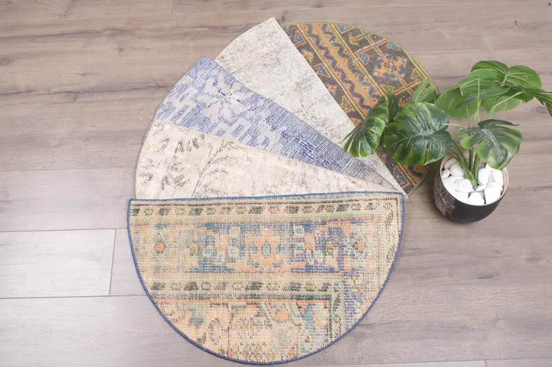 Non-slip wool rug, 18x30 inches half-round doormat