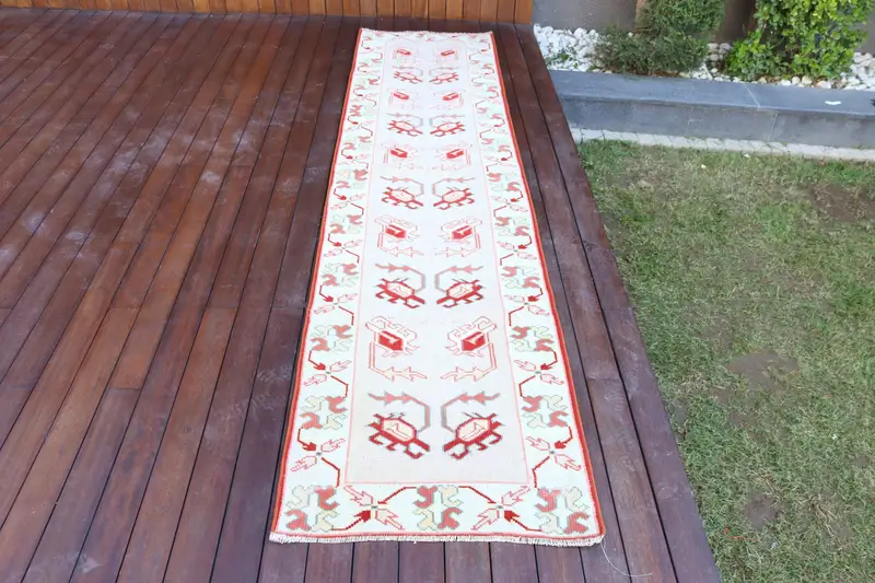 Alfombra vintage turca, alfombra de corredor de 2,3x9,5 pies, alfombra de lana de cuadros rojos blancos - 1