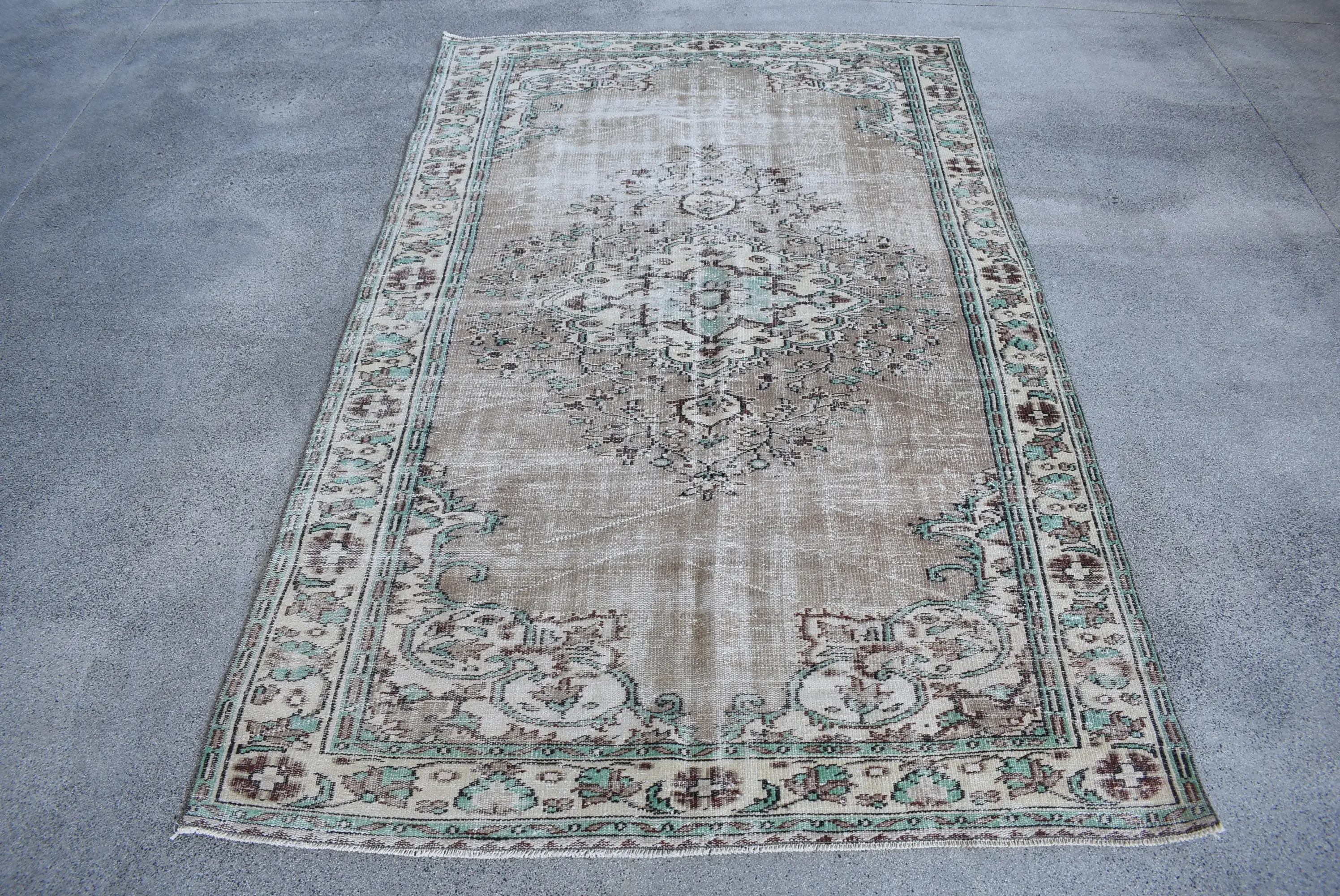 Turkish Vintage Large Rug 5.8x9.1 ft, Brown Green Wool Rug - 1