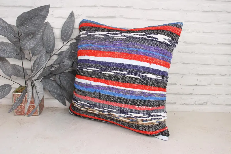 Caja de almohada morada 20x20, cubierta de cojín tribal, simulacro de almohada, almohada de kilim, cojín de kilim hecho a mano, almohada de regalo, almohada de patrón de ganchillo - 4