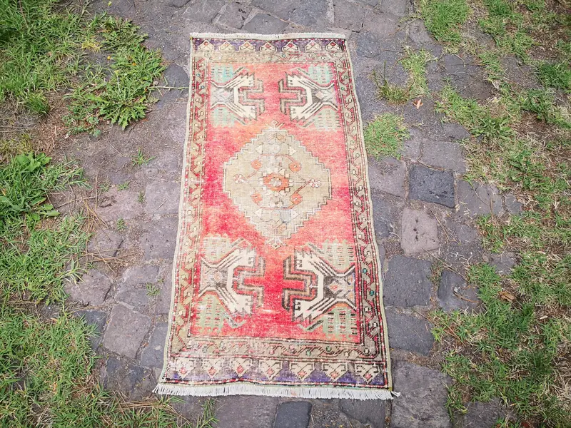 Alfombra rectangular roja y gris, felpudo de lana hecho a mano