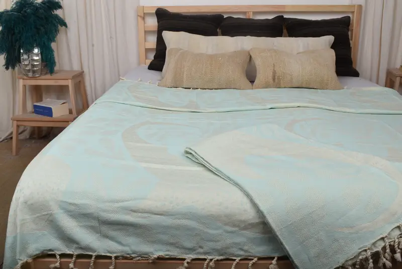 Home Decor Organic Cotton Mint Throw, Fish Design, 91x99 Inches - 1