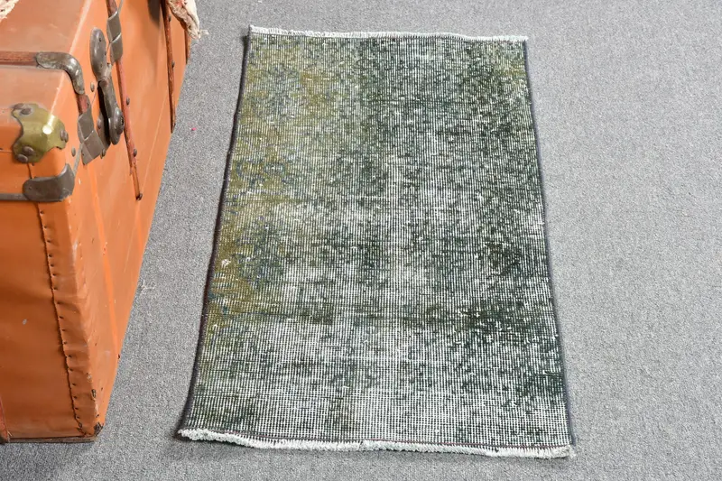 1.6x3.2 ft Vintage Küçük Halı, Yeşil Gri Türk Puantiyeli Yün Halı - 1