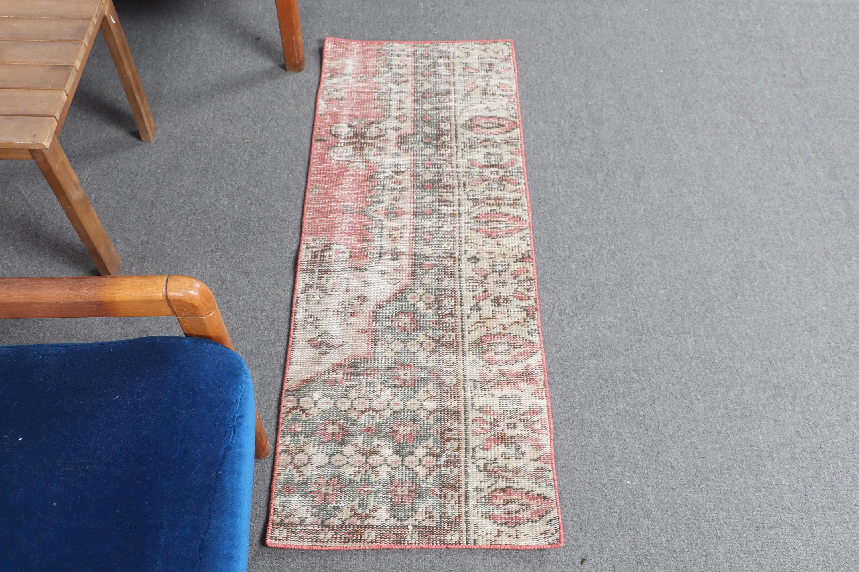 1.5x4.1 ft Vintage Rug, Turkish Small Rug, Red Gray Animal Print Wool Rug - 1