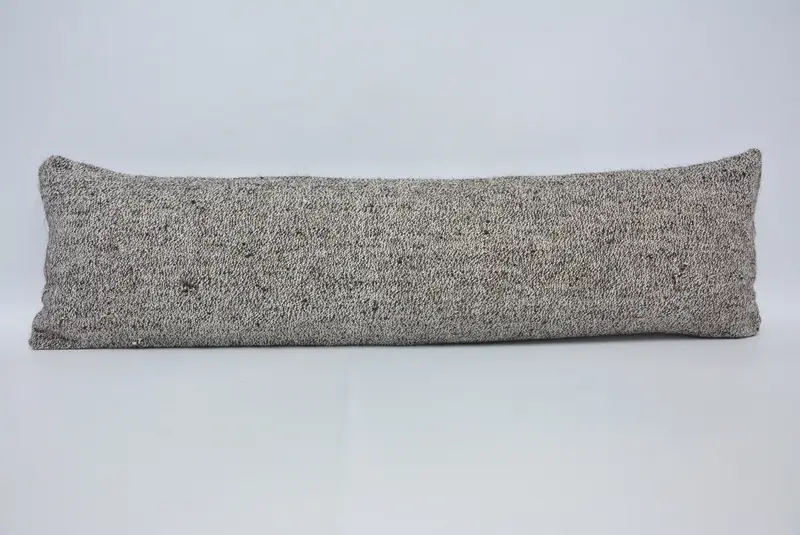 Braun-weiß kariertes Kissen, 12x42 Zoll handgemachtes Kissen