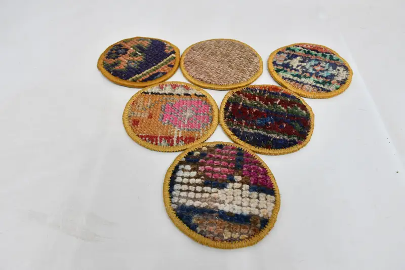 Elegante juego de posavasos rosa y blanco, posavasos duraderos y elegantes.