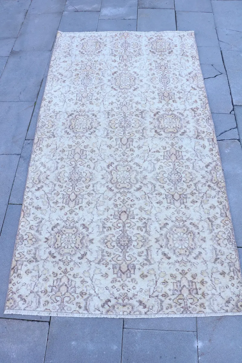 エレガントなベージュのラグ、3.3x6.2フィートの花柄&幾何学模様のデザイン