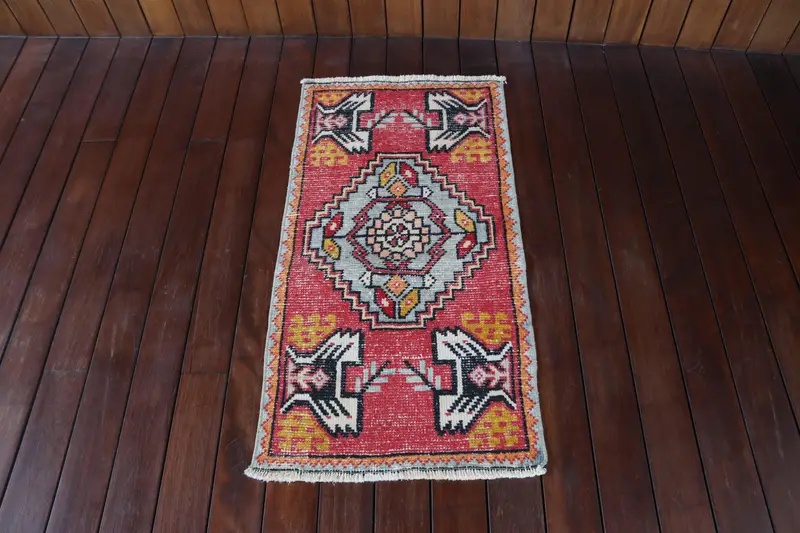 Vintage Türk Halısı 1.6x3.1 ft (49x95 cm), Oushak Kırmızı Çiçekli Halı - 1