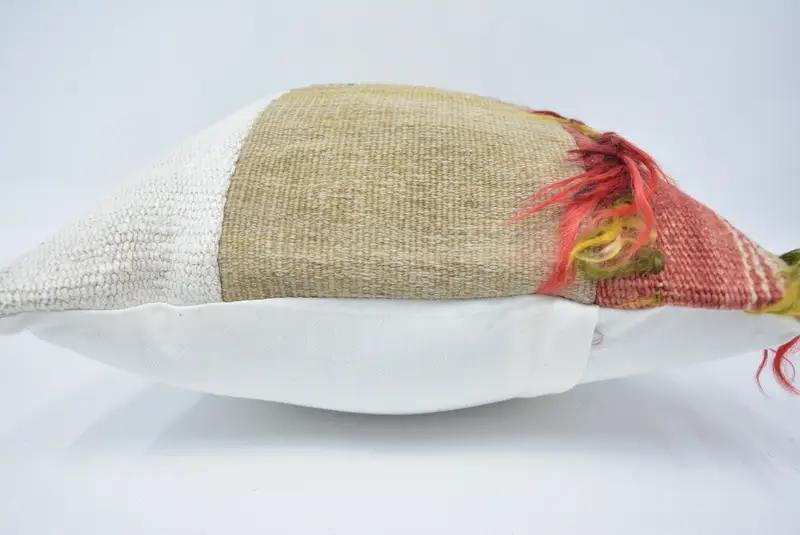 Kilim yastığı, 16x24 bej yastık kapağı, etnik Kilim halı yastığı, bahçe yastığı, yastık sahte, etnik yastık kapağı, vintage Kilim yastığı - 5