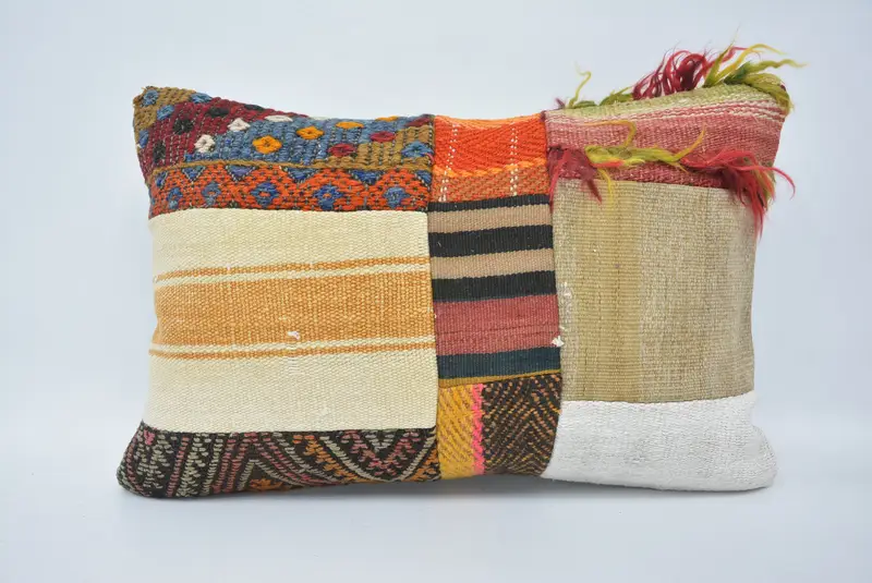 Kilim yastığı, 16x24 bej yastık kapağı, etnik Kilim halı yastığı, bahçe yastığı, yastık sahte, etnik yastık kapağı, vintage Kilim yastığı - 1