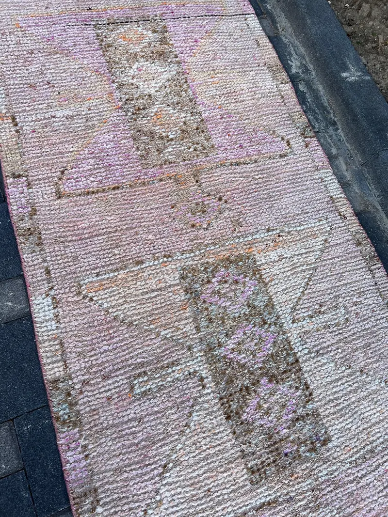 Vintage Turkish Rug 3x9.4 ft (92x285 cm), Herki Pink Moroccan Rug - 1