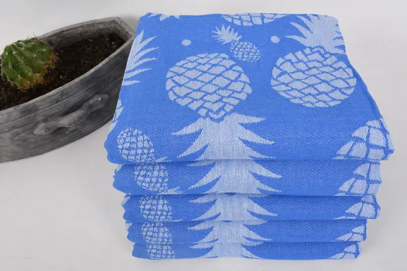 Embroidered Beach Towel, 70x36 Cotton Pineapple Design Towel, Best Beach Towel, Mother Of The Groom Gift, Bridesmaid Gifts, Sand-resistant towel - 4