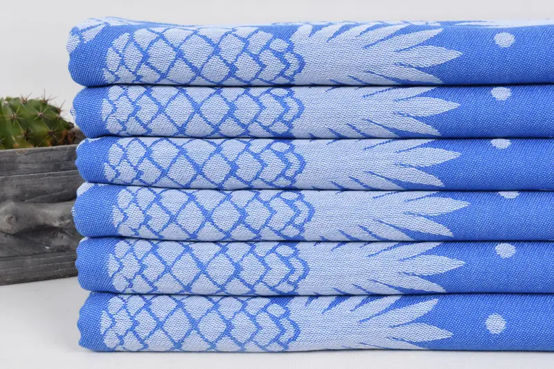 Embroidered Beach Towel, 70x36 Cotton Pineapple Design Towel, Best Beach Towel, Mother Of The Groom Gift, Bridesmaid Gifts, Sand-resistant towel - 2