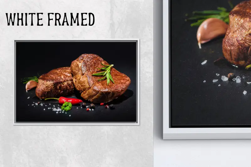 Zarif Baharatlar Mutfak Kanvası: Sanatsal Biftek Yemek Dekoru