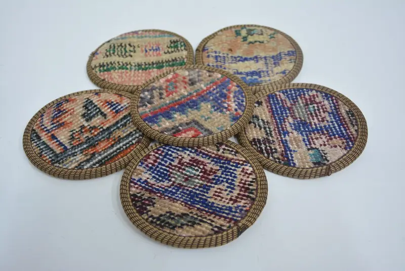 ブルーとベージュのラウンドコースター、ユニークなボヘミアンホームデコレーションコースター