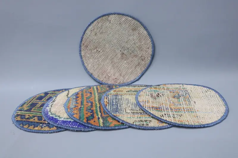 Brauner und beiger Kelim Supla, elegante runde Tischsets